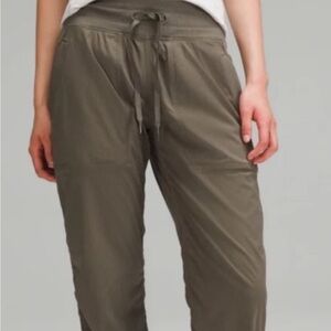 Lululemon Athletica Women's Olive Drawstring Jogger Pants size 10